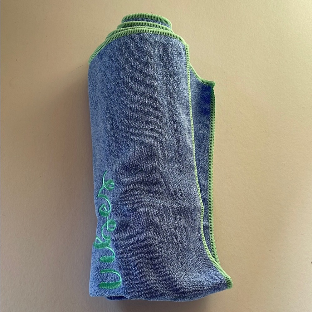 Blue and Green Yoga Towel with Embroidery